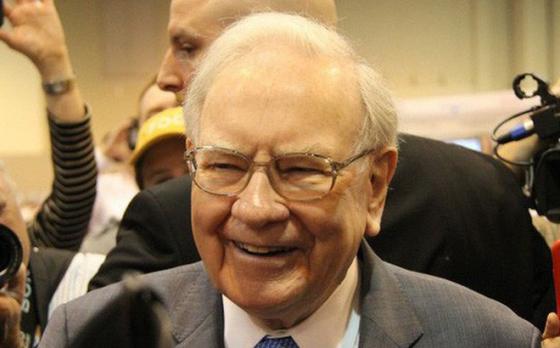Cách Buffett dặn vợ đầu tư sau khi ông qua đời