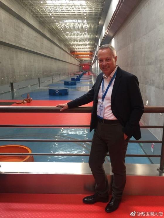 42 8 Dan Mach Dau Dau Vi Bi Hau Xam Lan Chinh Phu Nay Sang Kien Cho Nguoi Trung Quoc Den 5 Nam La An Sach