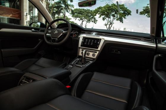 42 6 Volkswagen Passat Chat Duc Cho Nguoi Viet