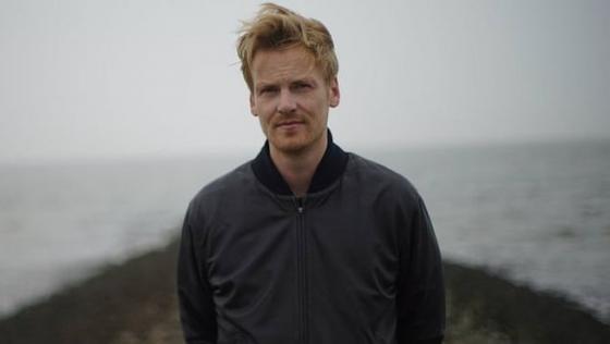 42 1 Tap Chi Duc Sa Thai Nha Bao Bia Nhu That