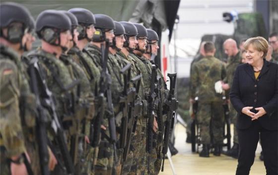 42 2 Thieu Quan Tram Trong Duc Chap Nhan Nuoi Linh Danh Thue