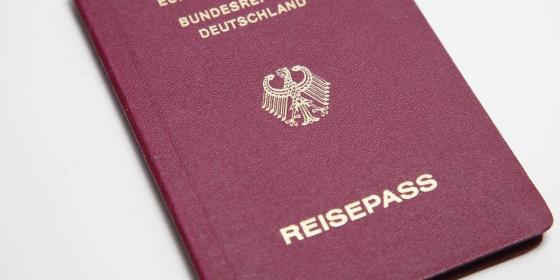 Giấy phép định cư khi có thể bị hủy khi ra khỏi Đức quá 6 tháng