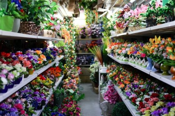 42 4 Bao Duc Viet Ve Tinh Trang Khong Phep O Dong Xuan Cho Lon Nhat Cua Nguoi Viet O Berlin