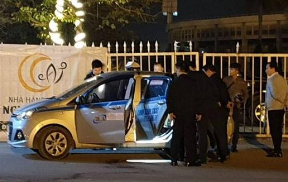 42 1 Tai Xe Taxi Bi Cua Co Tu Vong Truoc San Van Dong My Dinh