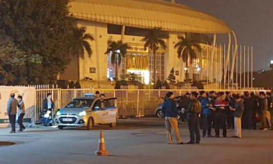 42 2 Tai Xe Taxi Bi Cua Co Tu Vong Truoc San Van Dong My Dinh