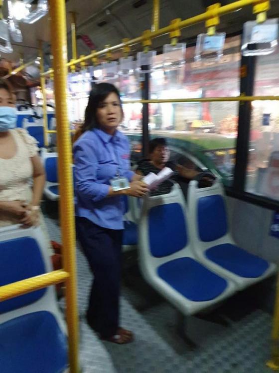 42 2 De Toi Cho Luon Cho Quyet Dinh Cua Tai Xe Va Phu Xe Trong Toi Cuoi Nam Gay Sot Mxh