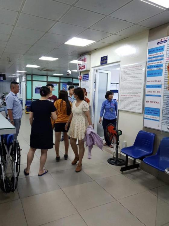 42 5 De Toi Cho Luon Cho Quyet Dinh Cua Tai Xe Va Phu Xe Trong Toi Cuoi Nam Gay Sot Mxh