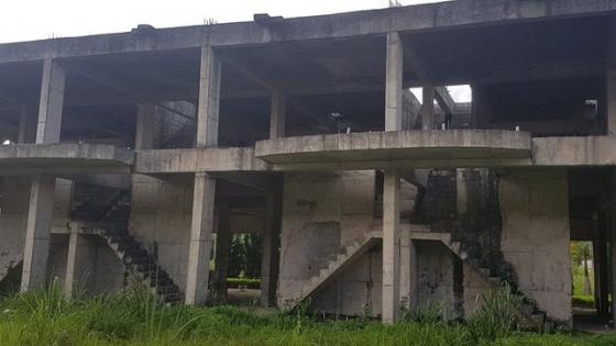 42 11 Lanh Nguoi Ben Trong Sieu Du An 2 Ty Do O Xu Lang