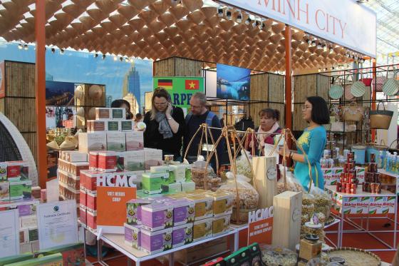 42 3 Hang Viet Nam Duoc Chu Y O Duc