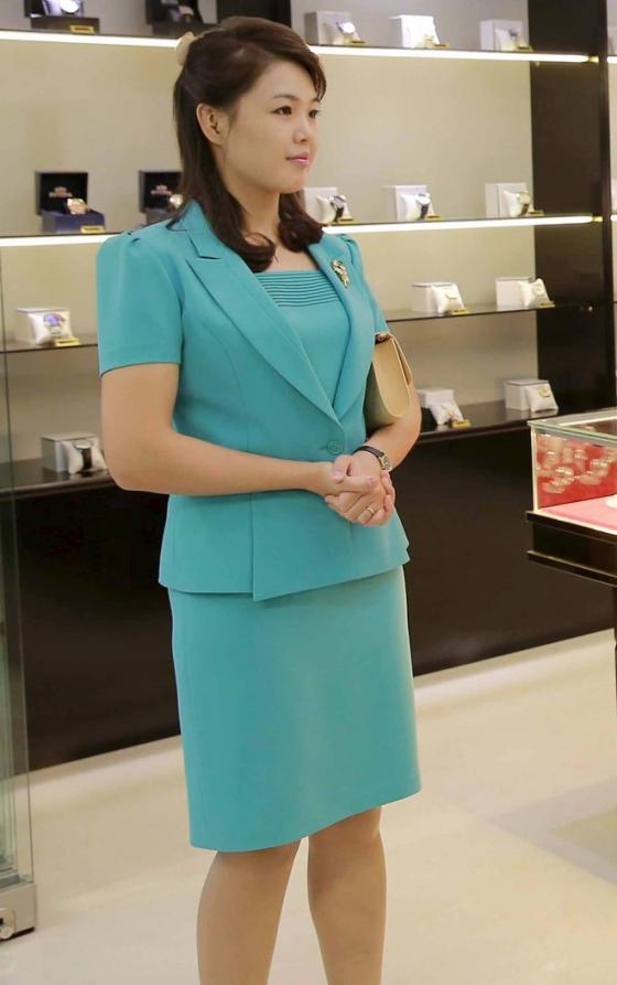 42 6 Vo Chu Tich Kim Jong Un De Nhat Phu Nhan Cua Trieu Tien Xinh Dep Va Bi An The Nao