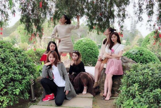 42 2 Gia Dinh Da Lat Co Co 6 Con Gai Cung Ten An