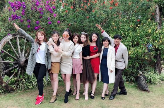 42 3 Gia Dinh Da Lat Co Co 6 Con Gai Cung Ten An