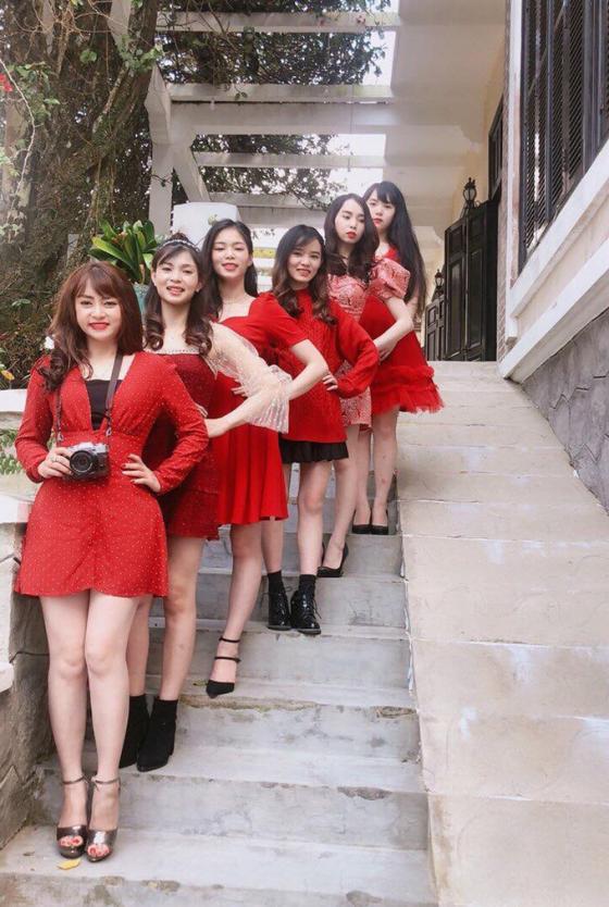 42 7 Gia Dinh Da Lat Co Co 6 Con Gai Cung Ten An