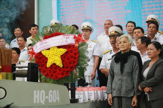 42 1 Dong Doi Nguoi Than Da Nang Tuong Niem 64 Liet Si Gac Ma