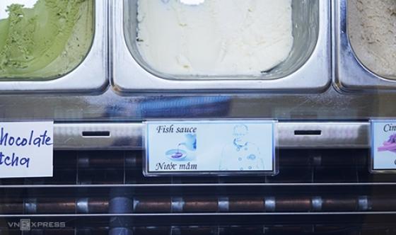 Món kem nước mắm ‘lạ đời’ của ông chủ người Đức