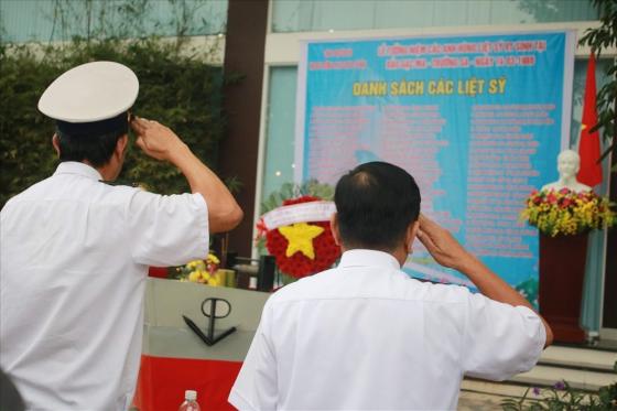 42 2 Dong Doi Nguoi Than Da Nang Tuong Niem 64 Liet Si Gac Ma