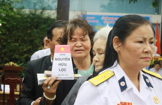 42 9 Dong Doi Nguoi Than Da Nang Tuong Niem 64 Liet Si Gac Ma