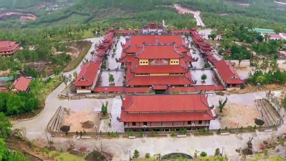 42 4 Chua Ba Vang 10 Nam Bien Thanh Nguy Nga Rong Hang Chuc Ngan Met Vuong