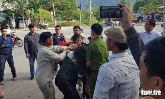 Người Việt hung dữ là 'sự thật phũ phàng' hay 'để bảo vệ mình'?