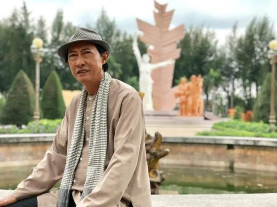 42 2 Nghe Si Le Binh Ca Doi Tran Tro Voi Nghe Nuoc Mat Roi Vi Vo Con