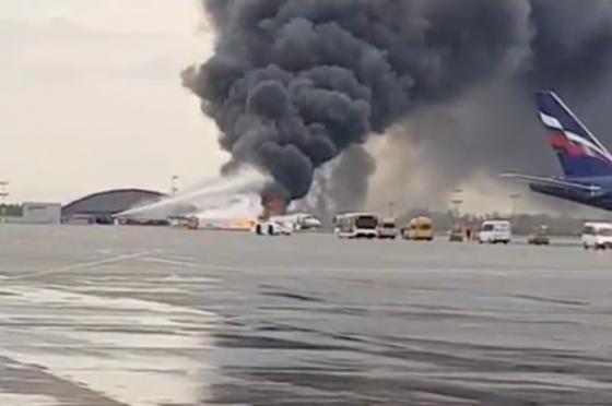 42 1 May Bay Nga Boc Chay Du Doi Tren Duong Bang 13 Nguoi Chet