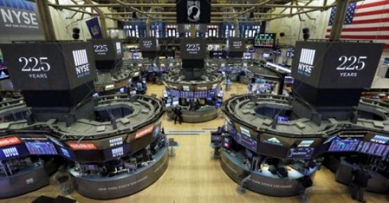 42 1 Pho Wall Am Dam Giua Chien Tranh Thuong Mai My Trung