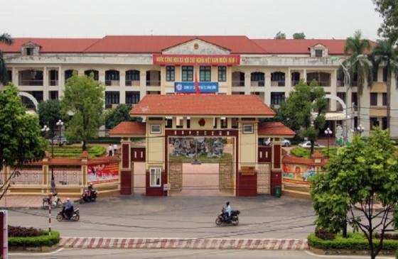 42 2 Chan Dung Truong Doan Thanh Tra Tai Vinh Phuc Nghi Voi Tien