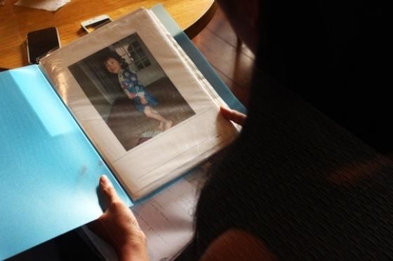 42 2 Khep Lai Hanh Trinh Gian Nan Sang Phap Doi Con Cua Nguoi Phu Nu Viet