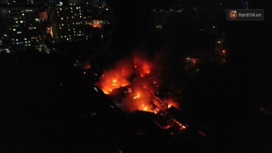 42 1 Tu Vu Chay Nha May Phich Nuoc Rang Dong Nhiem Doc Thuy Ngan Nguy Hiem The Nao