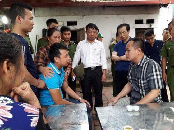 42 2 Tinh Nguoi Trong Vu Anh Ruot Tham Sat Ca Nha Em Trai Nguoi Dan Chung Tay Vat Sua Cho Be Gai Hon Mot Thang Tuoi Da Vinh Vien Mat Me