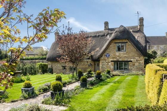 42 2 Cotswolds Mien Que Co Tich Nuoc Anh