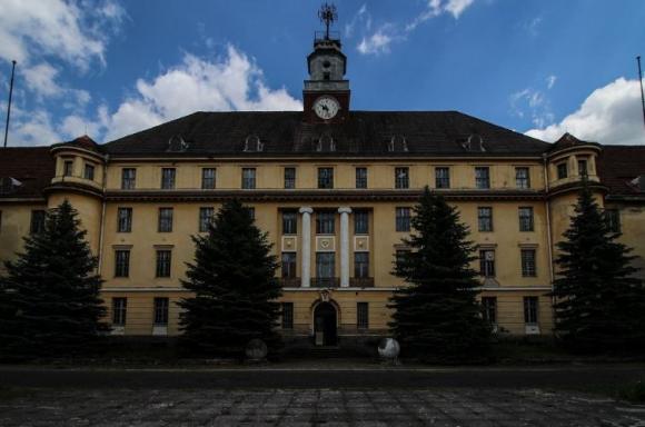 Có gì bên trong 'Tử Cấm Thành' ở Đông Đức bị bỏ hoang, đổ nát của Liên Xô cũ