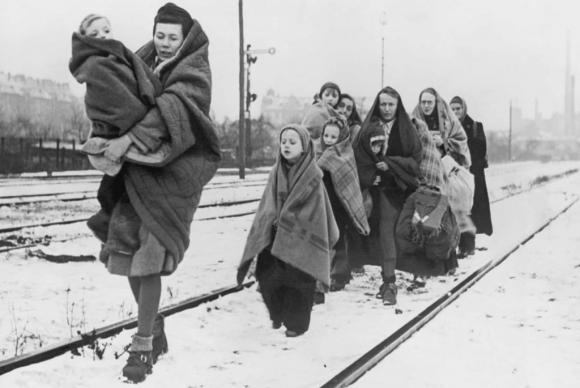 Những lối mòn tử thần đẫm máu và nước mắt vào châu Âu