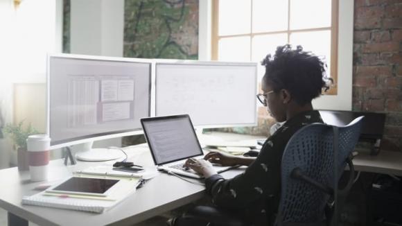 42 1 10 Nghe Nghiep Neu Tiep Tuc Bam Duoi Se Co Nguy Co Mat Viec Vao Nam 2026