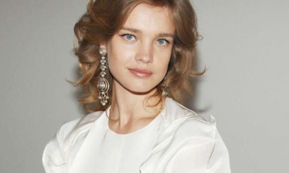 Người vợ từng bán rong vỉa hè của ‘thái tử’ Louis Vuitton