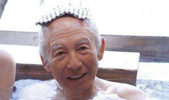 Nhật Bản phát hiện tế bào ‘sống lâu’ ở người sống thọ trên 110 tuổi