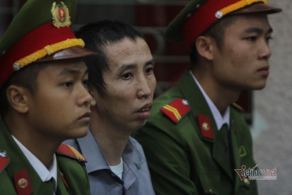 42 2 Me Nu Sinh Cao My Duyen Keu Oan Tai Toa