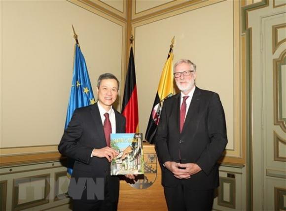 42 1 Day Manh Hop Tac Giua Viet Nam Va Bang Sachsen Alhalt Cua Duc