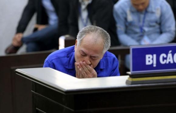 42 1 Vu Tham An O Dan Phuong Nguyen Van Dong Bat Khoc Truoc Toa