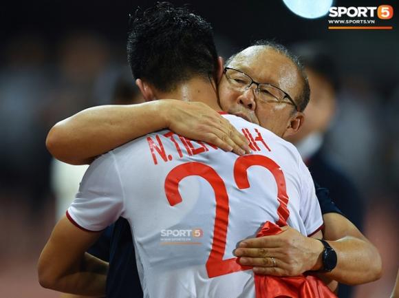 42 3 Hlv Park Hang Seo Thuat Dac Nhan Tam Mang Ve Nhung Chien Tich Ve Vang Muon Doi