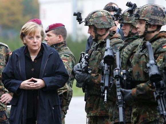 42 8 Cuoc Song Thuong Nhat Cua Nu Thu Tuong Duc Quyen Luc Nhat The Gioi