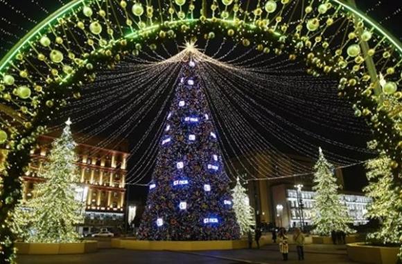 42 15 Moscow Don Giao Thua Trong Mua Dong Nong Nhat 140 Nam