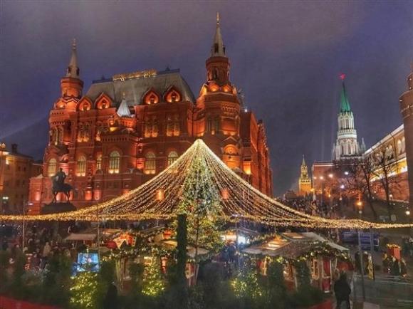 42 3 Moscow Don Giao Thua Trong Mua Dong Nong Nhat 140 Nam