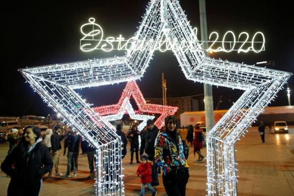 42 6 The Gioi Chao Don Nam Moi 2020