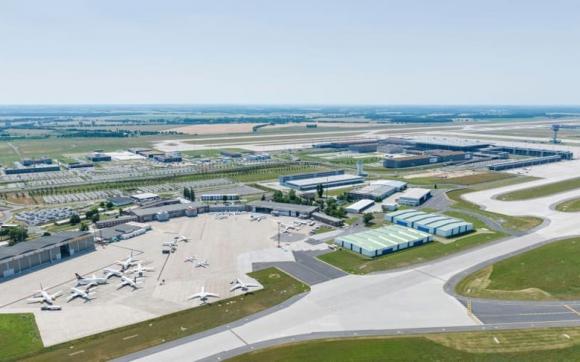 42 1 San Bay O Duc Xay Suot 13 Nam Ngon Hon 8 Ty Usd Van Dap Chieu