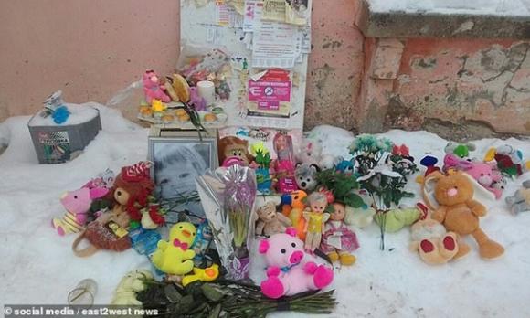 42 6 Be Gai 3 Tuoi Bi Bo Doi Den Noi Phai An Bot Giat Roi Qua Doi Trong Luc Me Di Tiec Tung 1 Tuan Hien Truong Vu An Gay Phan No