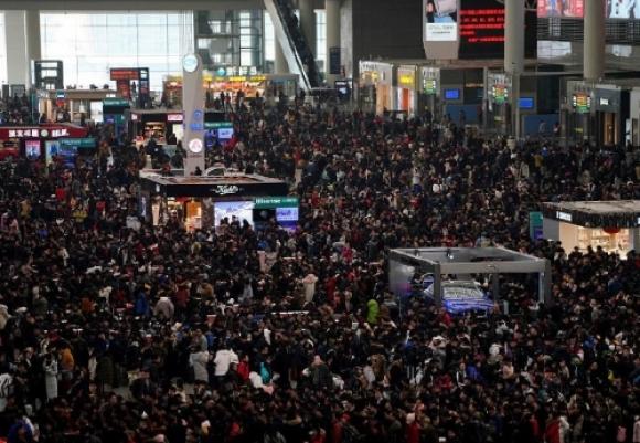 42 1 Bien Nguoi Trung Quoc Di Chuyen Trong Ky Nghi Tet