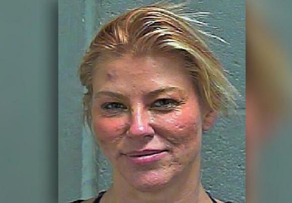 42 1 Bat Nguoi Tan Cong Tho Nail Vi Noi Tieng Viet