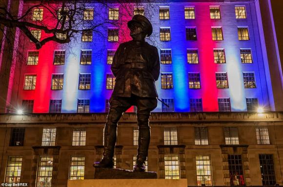 42 22 Dan Anh An Mung Khi Dat Nuoc Chinh Thuc Roi Eu