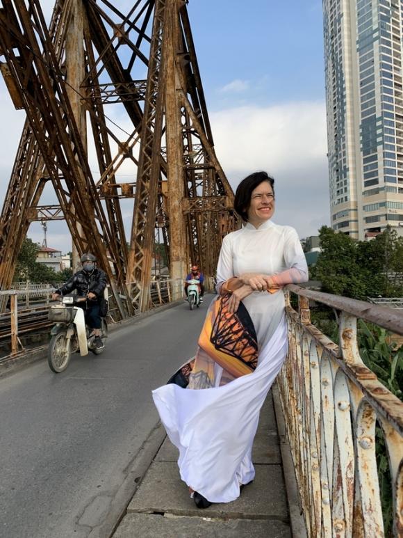 42 11 Danh Roi Trai Tim O Ha Noi 25 Nam Truoc Nguoi Phu Nu Goc Anh Tam Su Nhieu Nguoi Viet Khong The Hieu Noi Vi Sao Toi Sang Day Va Muon Song Tron Doi